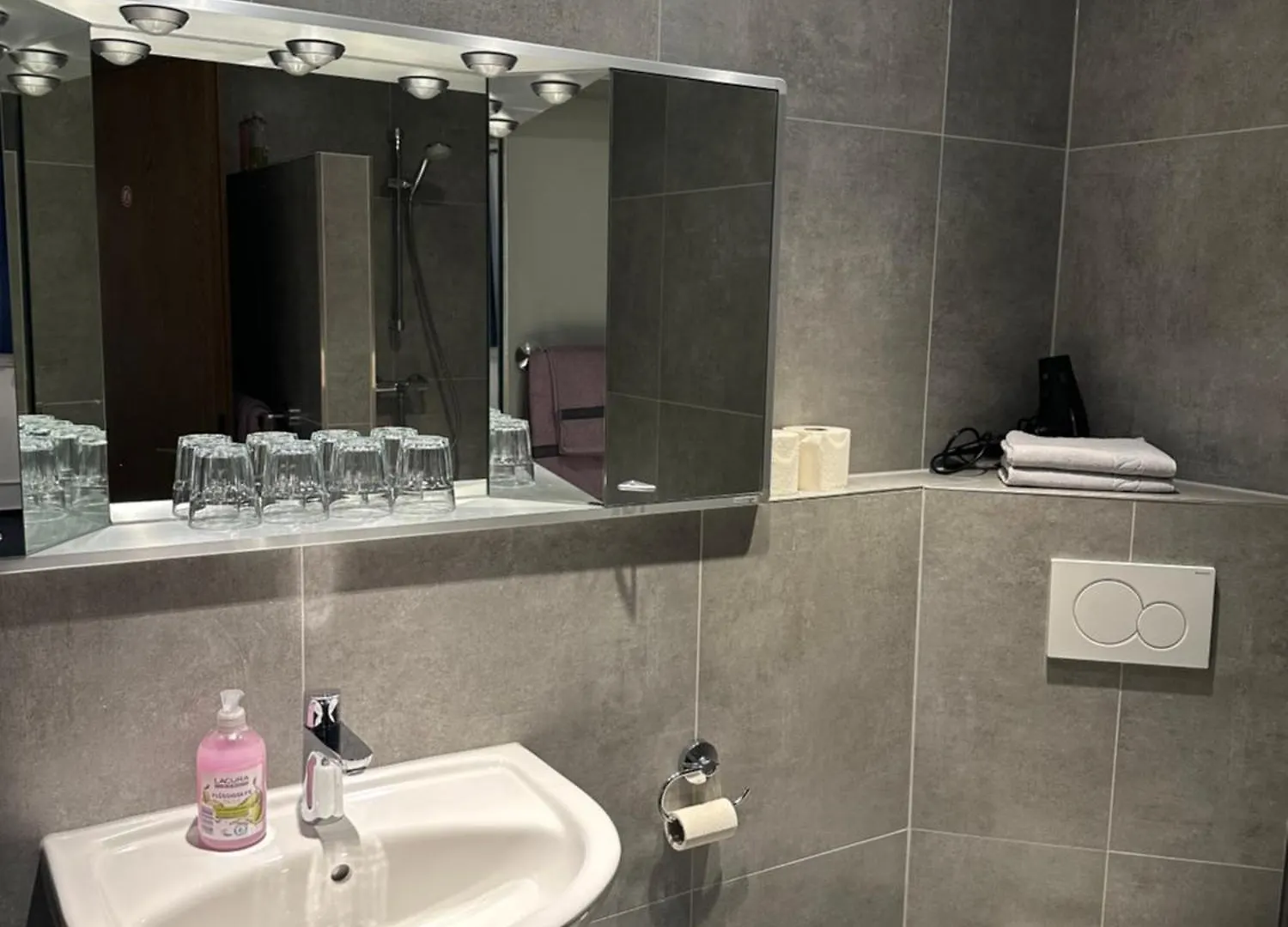 ***  Hotel Am Vogelsanger Weg Düsseldorf Duitsland